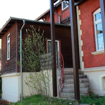 8 Apartment
